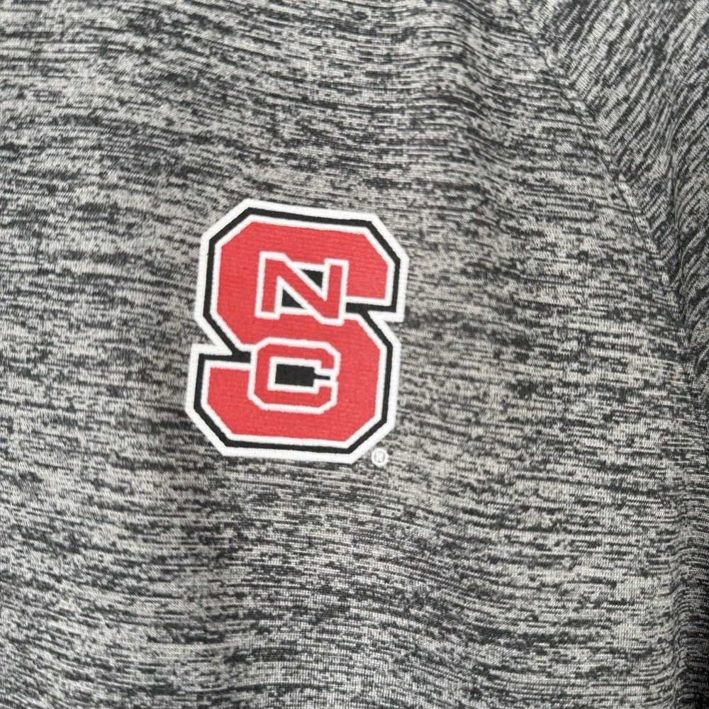 Colosseum Men's 1/4 Zip North Carolina State Pullover‎ Gray Large